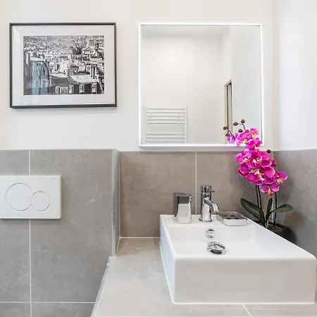 Livinparis - Luxury 3 Bedrooms Arc De Triomphe I Paris
