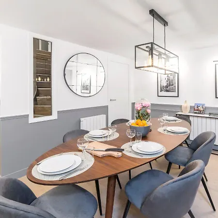 Livinparis - Luxury 3 Bedrooms Arc De Triomphe I Apartment *