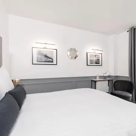 Livinparis - Luxury 3 Bedrooms Arc De Triomphe I Apartment