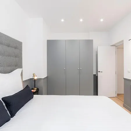Livinparis - Luxury 3 Bedrooms Arc De Triomphe I Paris