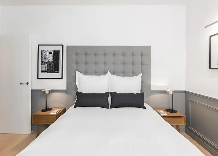 Livinparis - Luxury 3 Bedrooms Arc De Triomphe I *
