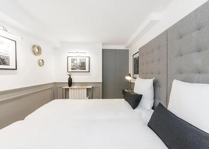 Livinparis - Luxury 3 Bedrooms Arc De Triomphe I * Paříž